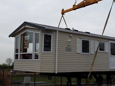 Cor, Miranda en Mike